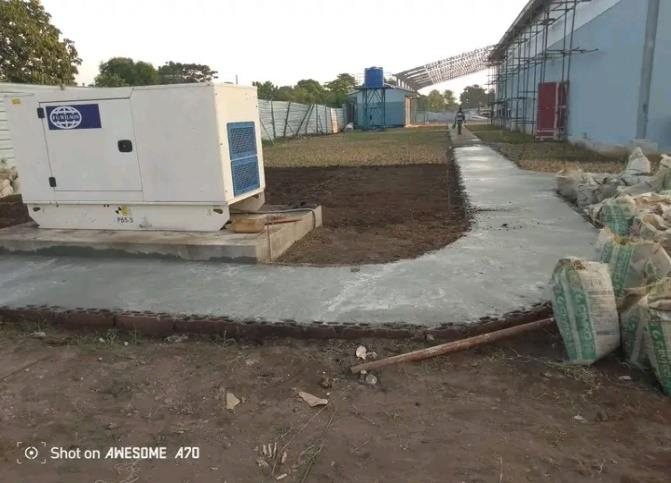 Hangar métallique de 50 × 25 mètres — vue 2